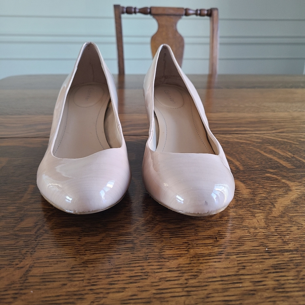 CALVIN KLEIN Patent Leather Blush Wedge Heels Size 8.5